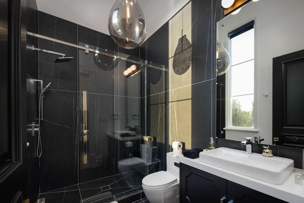 Gardner Modern Villa, Multiple Beds, Private Pool, Pool View 13