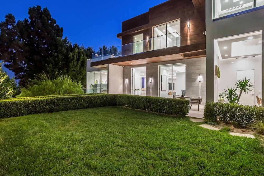 undefined Olympus Estate