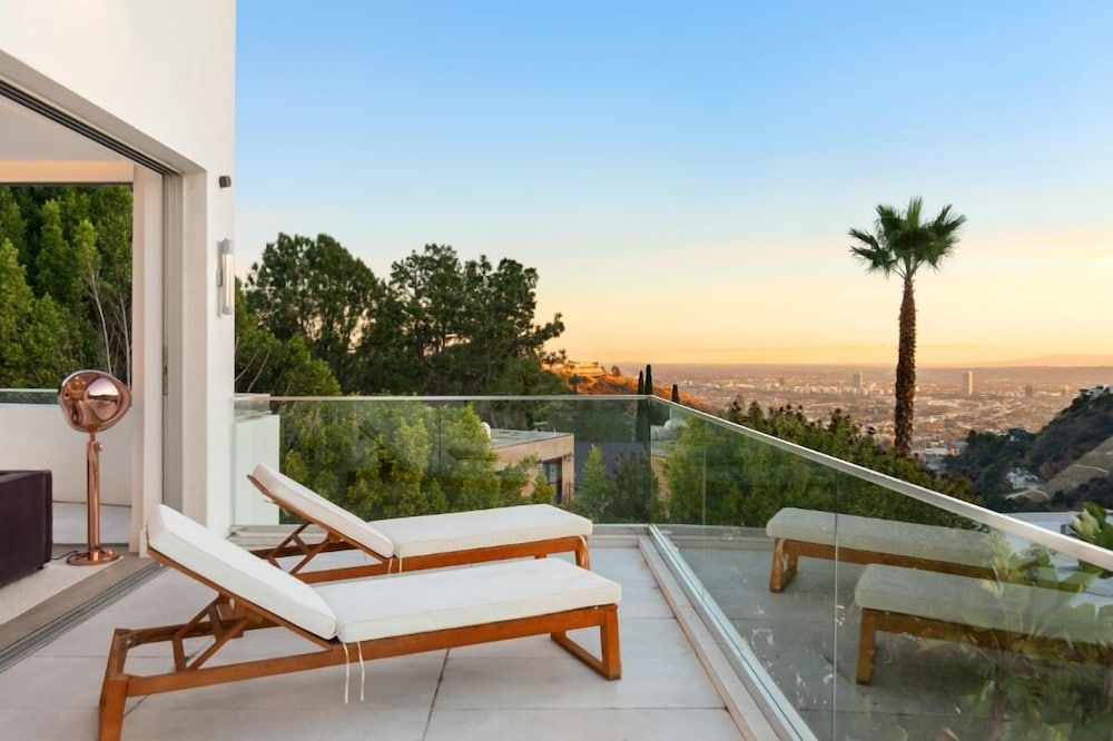 undefined Olympus Estate 7