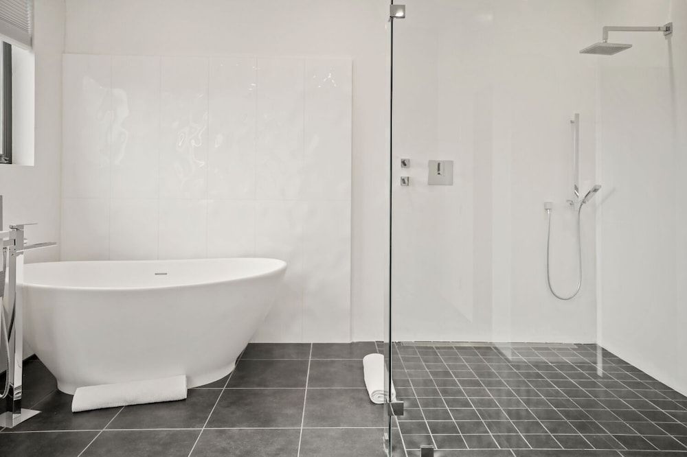 Crescent Heights Villa, Multiple Beds, Private Pool, Pool View 10