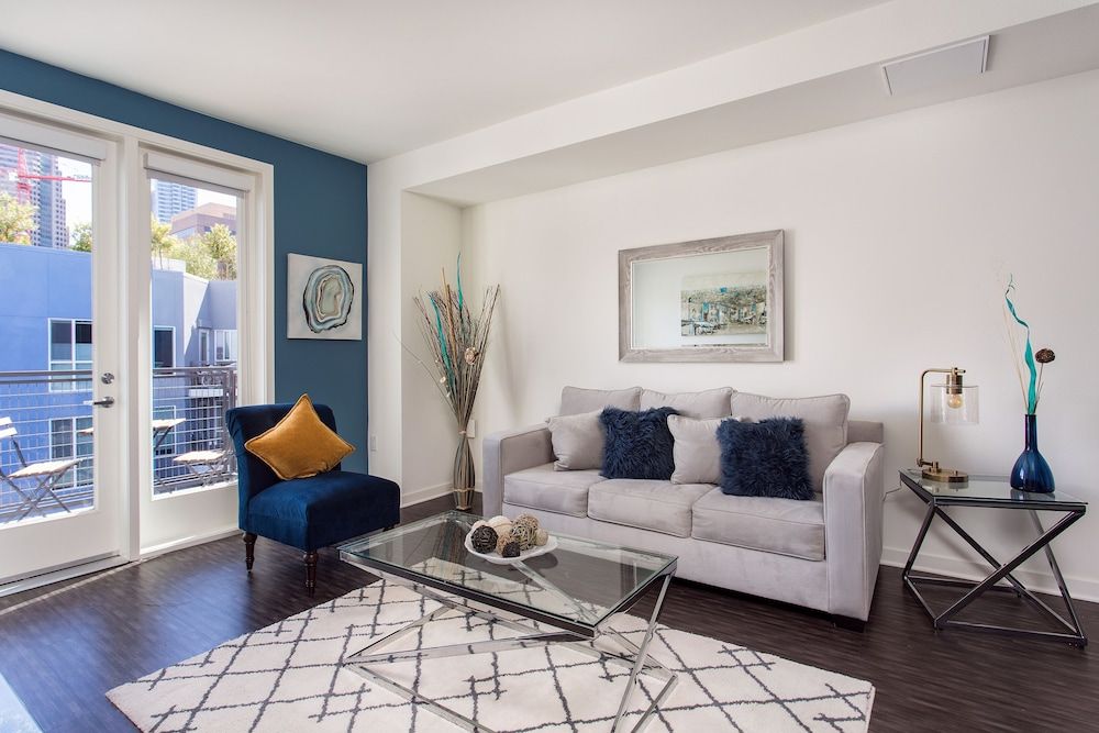 New Downtown LA Luxury Jr. Penthouse Luxury Apartment, Multiple Beds, Accessible, City View 6