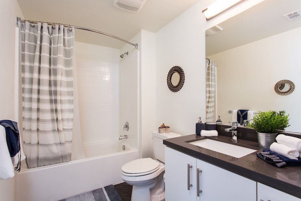 New Downtown LA Luxury Jr. Penthouse Premier Apartment 7