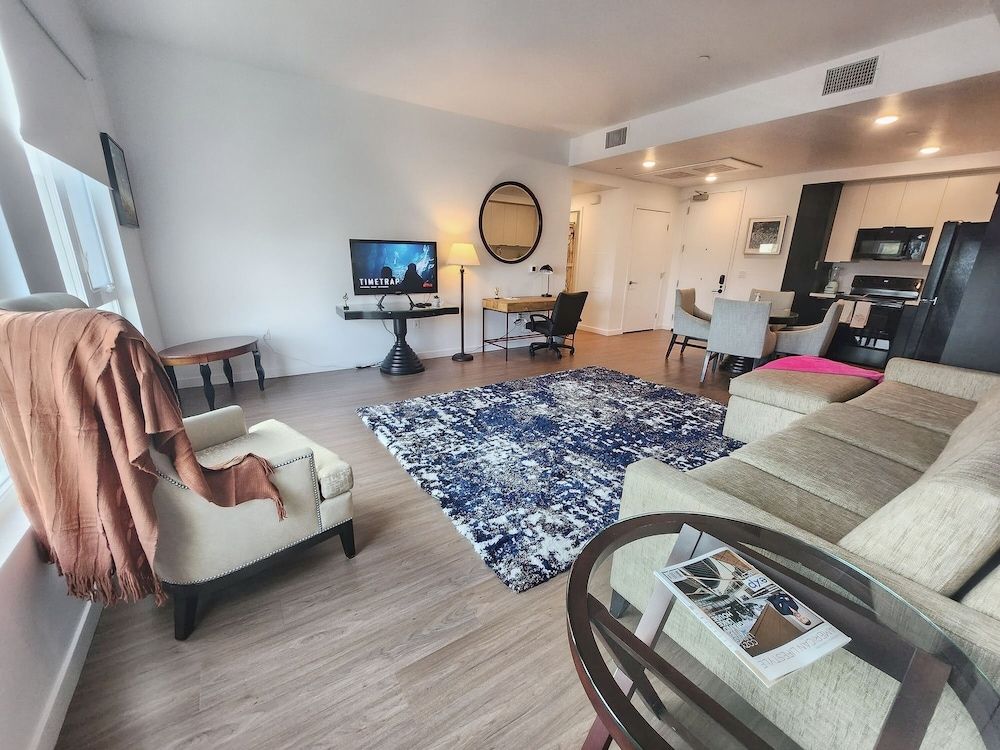 StaysPro - Cityscape Luxury Rental Homes in the Heart of Los Angeles Premier Apartment, 2 Bedrooms 12