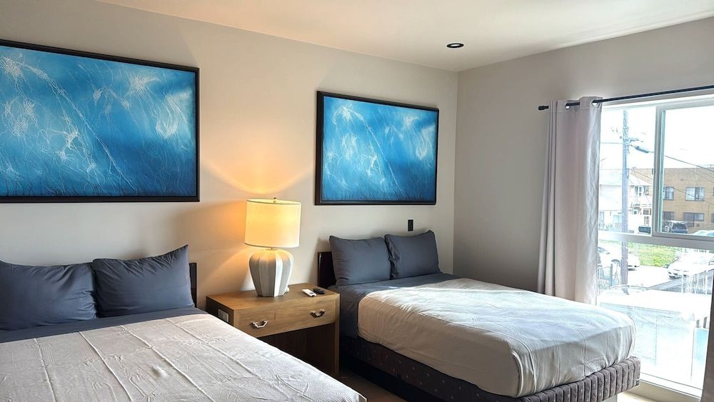 StaysPro - Cityscape Luxury Rental Homes in the Heart of Los Angeles Standard Apartment, 3 Bedrooms