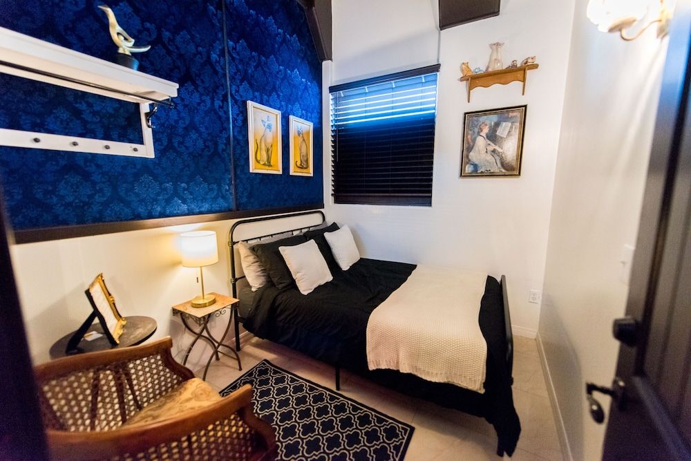 The Rosemary Silverlake 1 Double Bed, Shared Bathroom 2