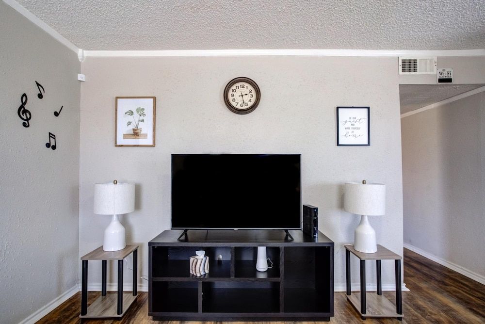 La Palma Guesthouse - Near Texas Tech House, Accessible 13