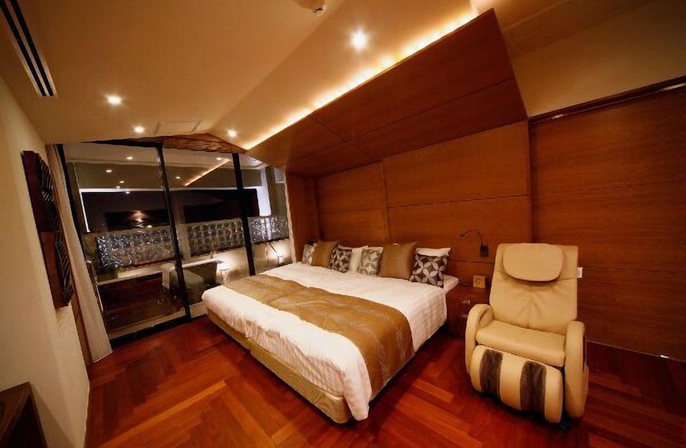 Twin Room, 2 Bedrooms, Smoking