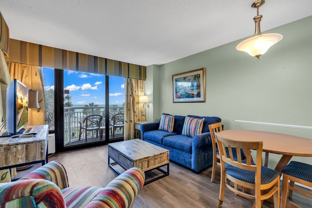 Breakers Sailfish Condos by Hosteeva Premium Condo, 1 Bedroom, Pool View, Oceanfront 11