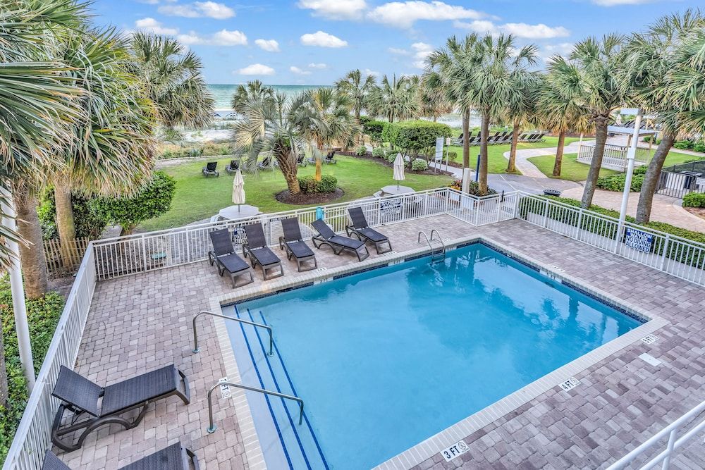 Breakers Sailfish Condos by Hosteeva Premium Condo, 1 Bedroom, Pool View, Oceanfront 16