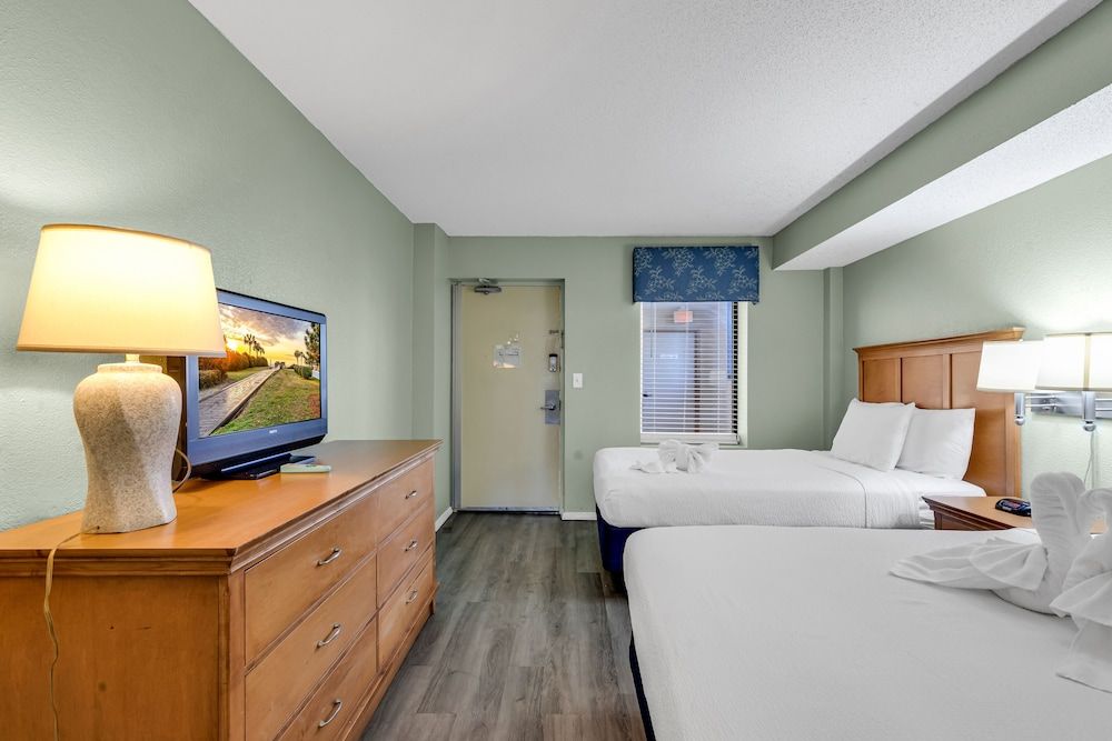 Breakers Sailfish Condos by Hosteeva Premium Condo, 1 Bedroom, Pool View, Oceanfront 8