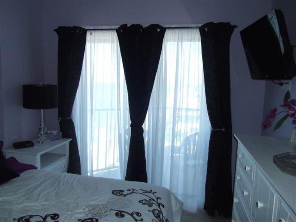 Condo, 1 Bedroom