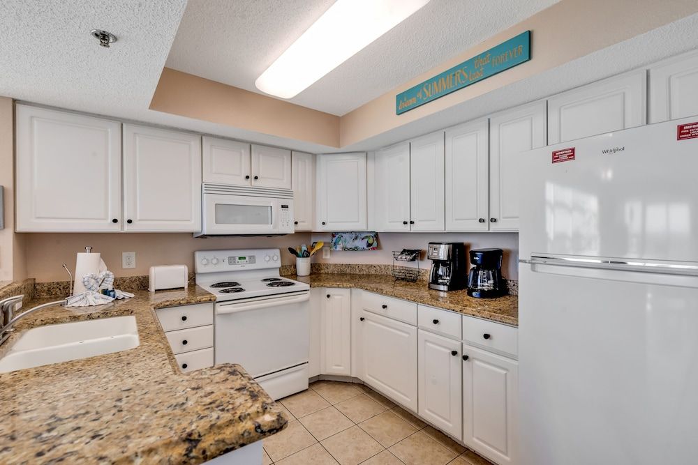 Carolinian Corner Gem Views