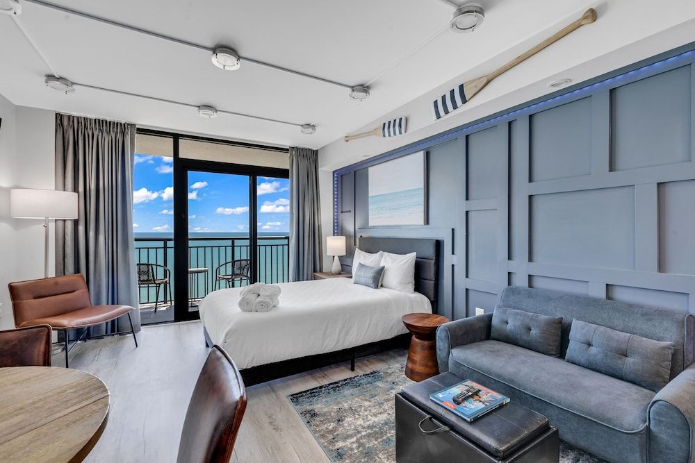 Breakers Tower 1BR Oceanfront Condo Signature Condo, 1 Bedroom, Balcony, Ocean View 18