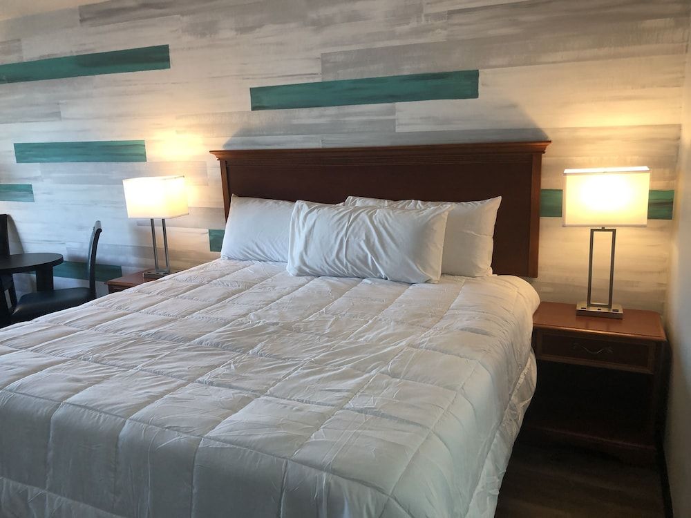 Signature Studio, 1 King Bed, Non Smoking, Oceanfront