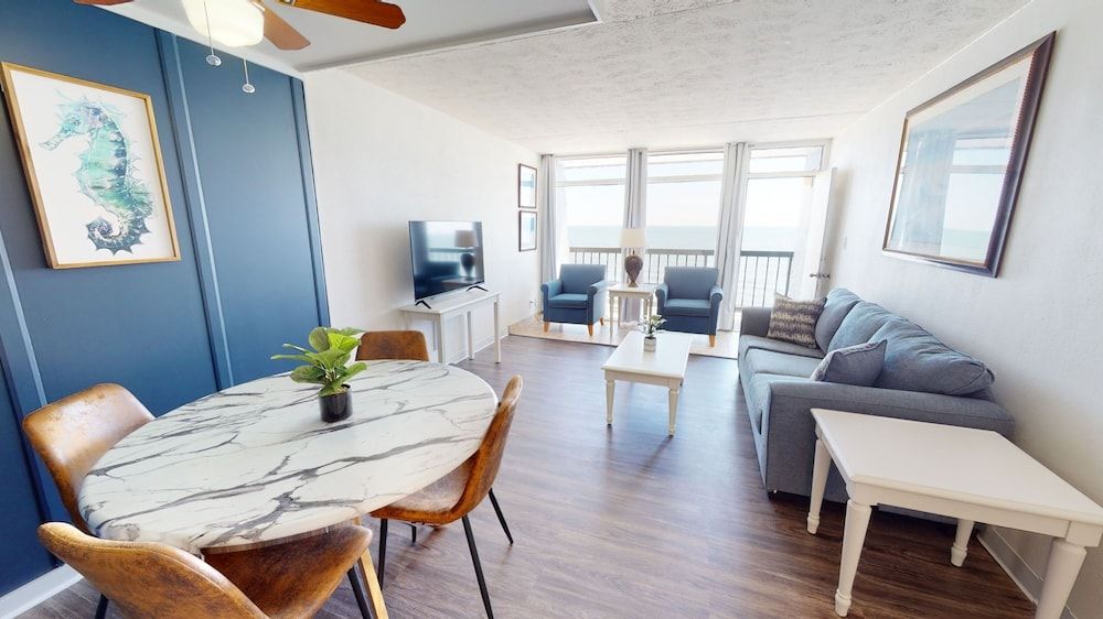 Willow Bay Resort 2 Bedroom Suite with Kitchen, Oceanfront 7