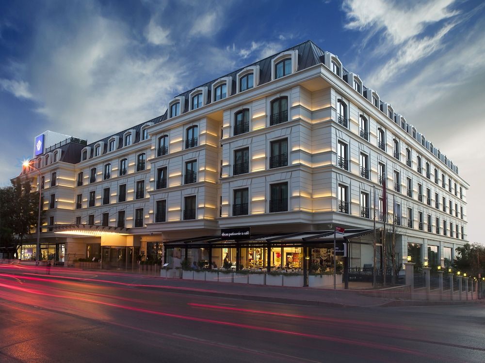undefined Wyndham Grand Istanbul Kalamis Marina Hotel 3