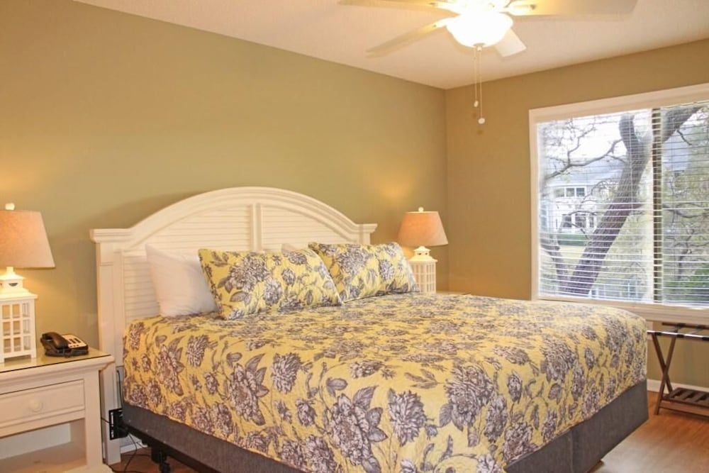 Condo, Multiple Beds (Spacious Villa Steps from Beach at Ki)