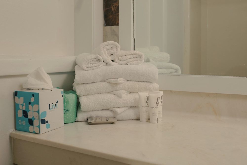 Southern Breeze Standard Room, 2 Bedrooms, Kitchen, City View 9