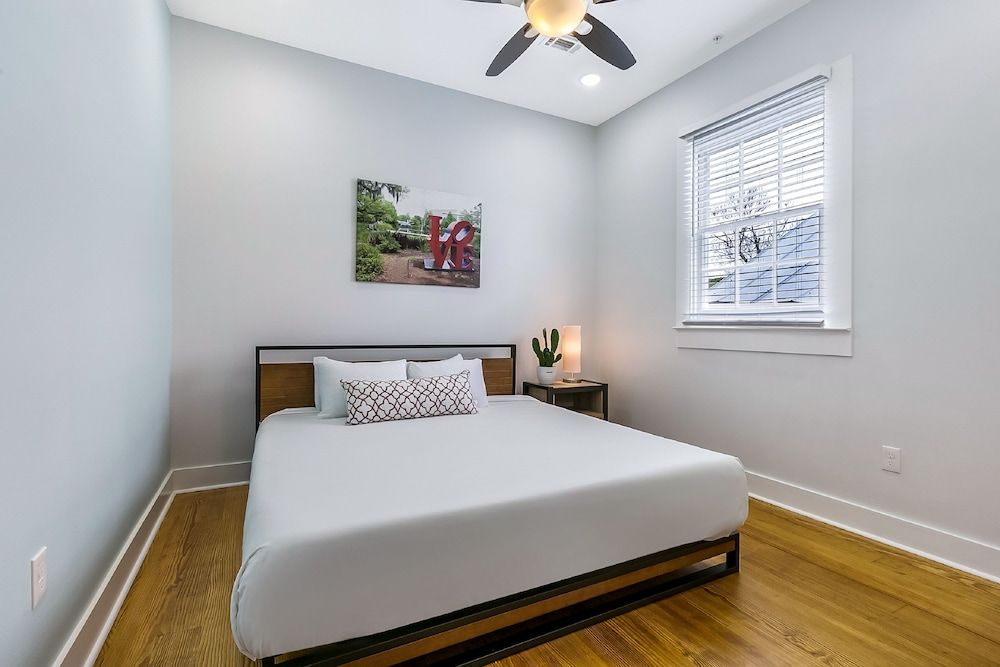 Signature Condo, 4 Bedrooms, Balcony