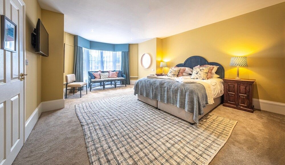 The Feathers Holt Standard Double Room, Annex Building (Lawns Rooms 2min walk on Station Rd) 3