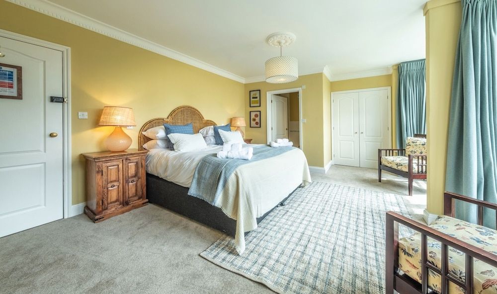 The Feathers Holt Standard Double Room, Annex Building (Lawns Rooms 2min walk on Station Rd) 2