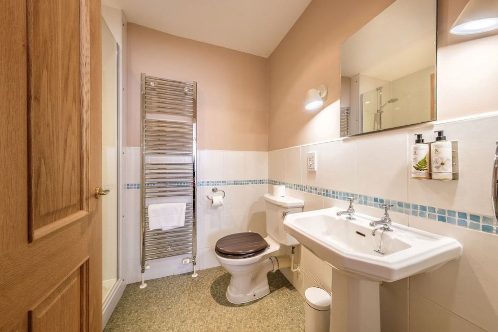 The Feathers Holt Superior Double Room, Annex Building (Lawns Rooms 2min walk on Station Rd) 5