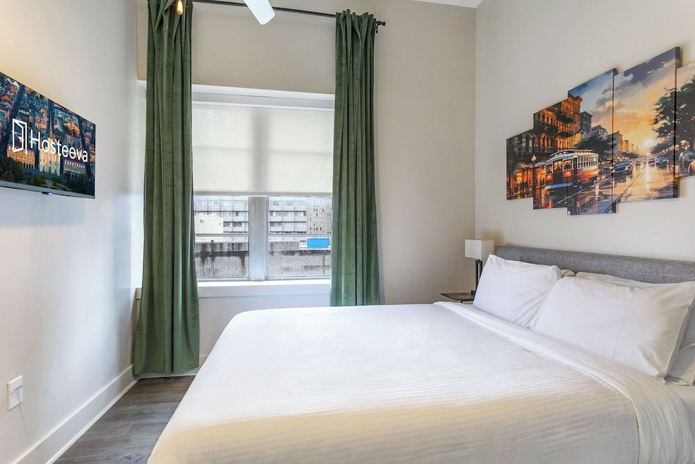 Luxury Condo, Multiple Beds