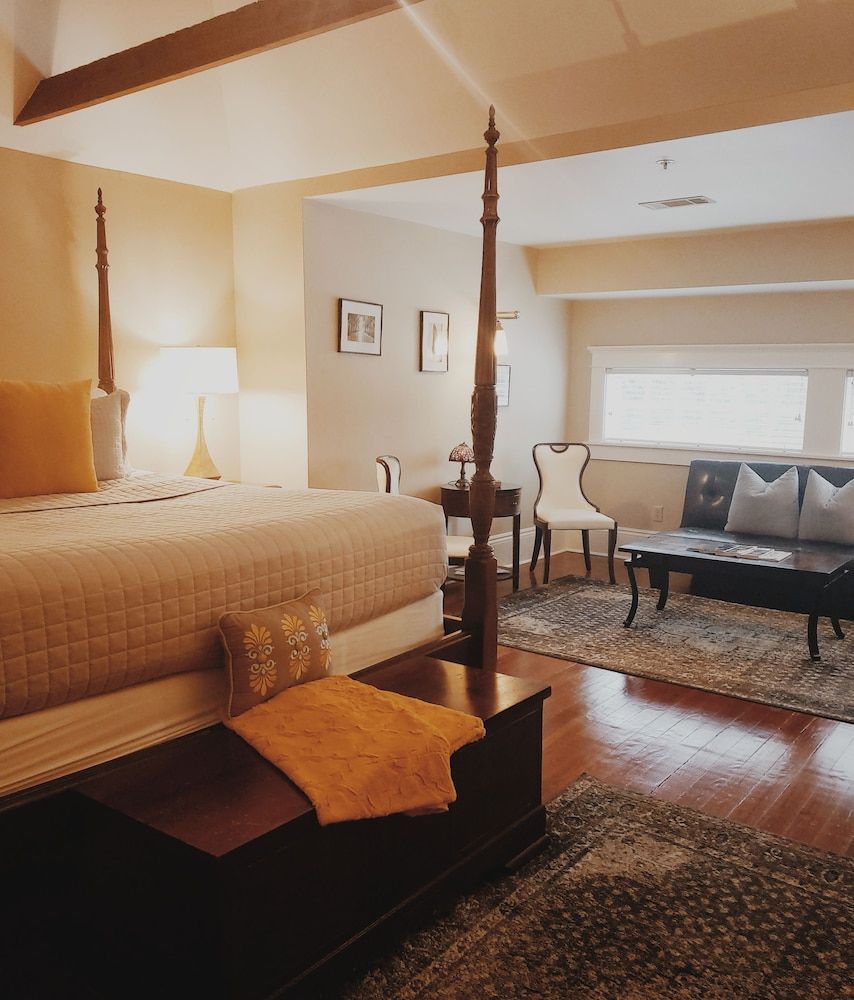 Luxury Single Room