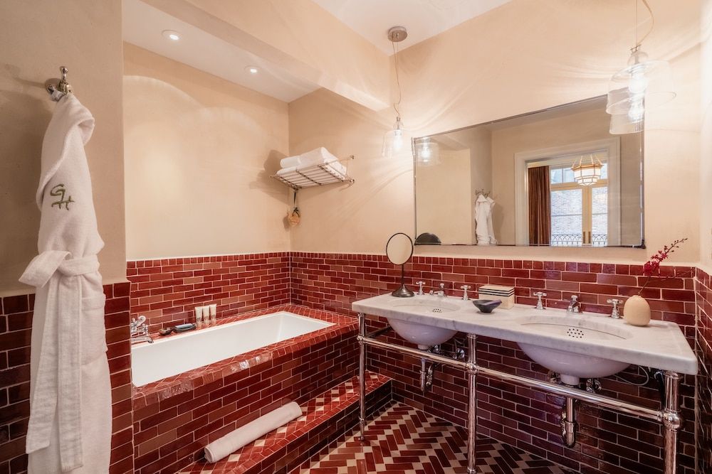 The Greenwich Hotel Courtyard Suite 3