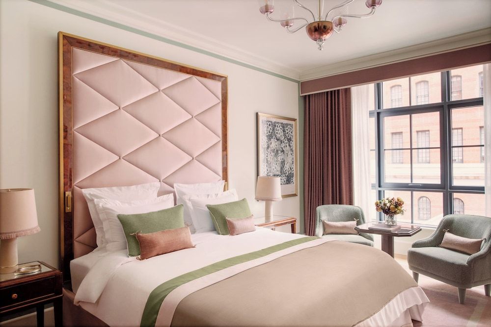 Deluxe Room, 1 King Bed