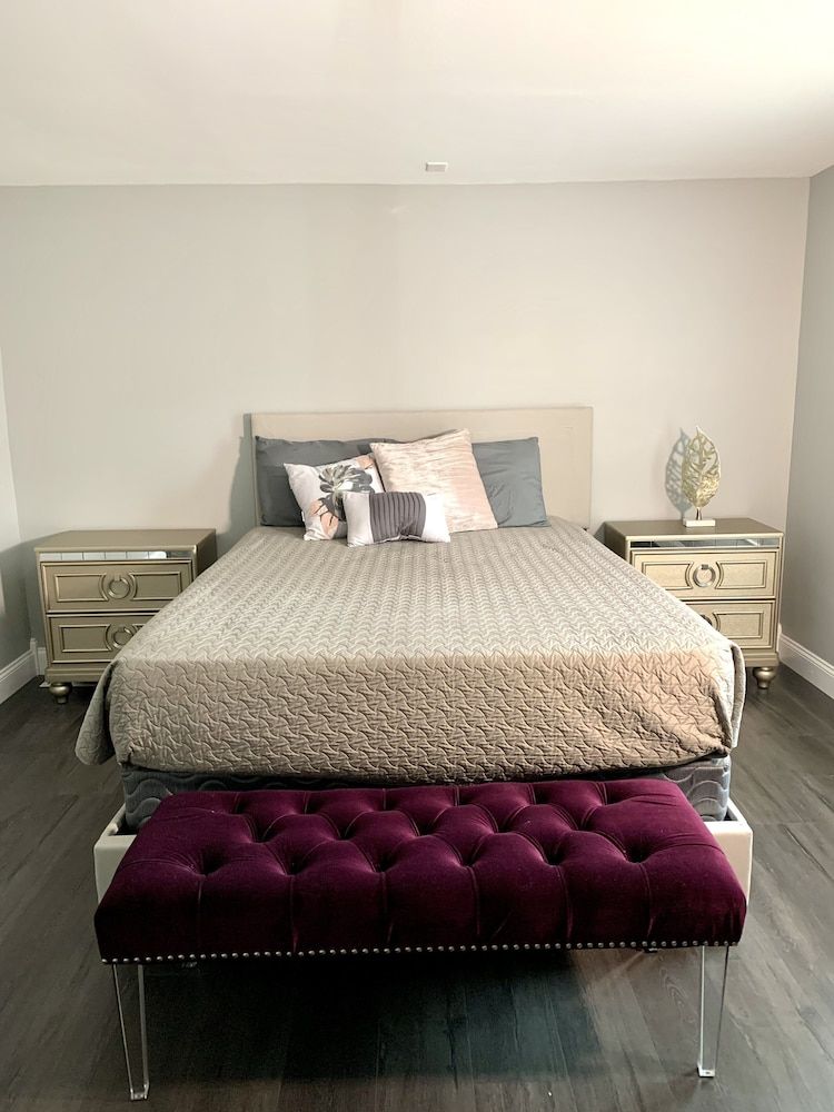 undefined The Wheel of Fortune Duplex-8BR Parking 6