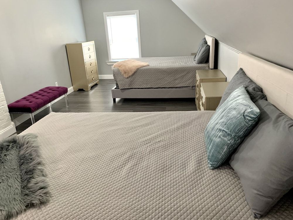 undefined The Wheel of Fortune Duplex-8BR Parking 10