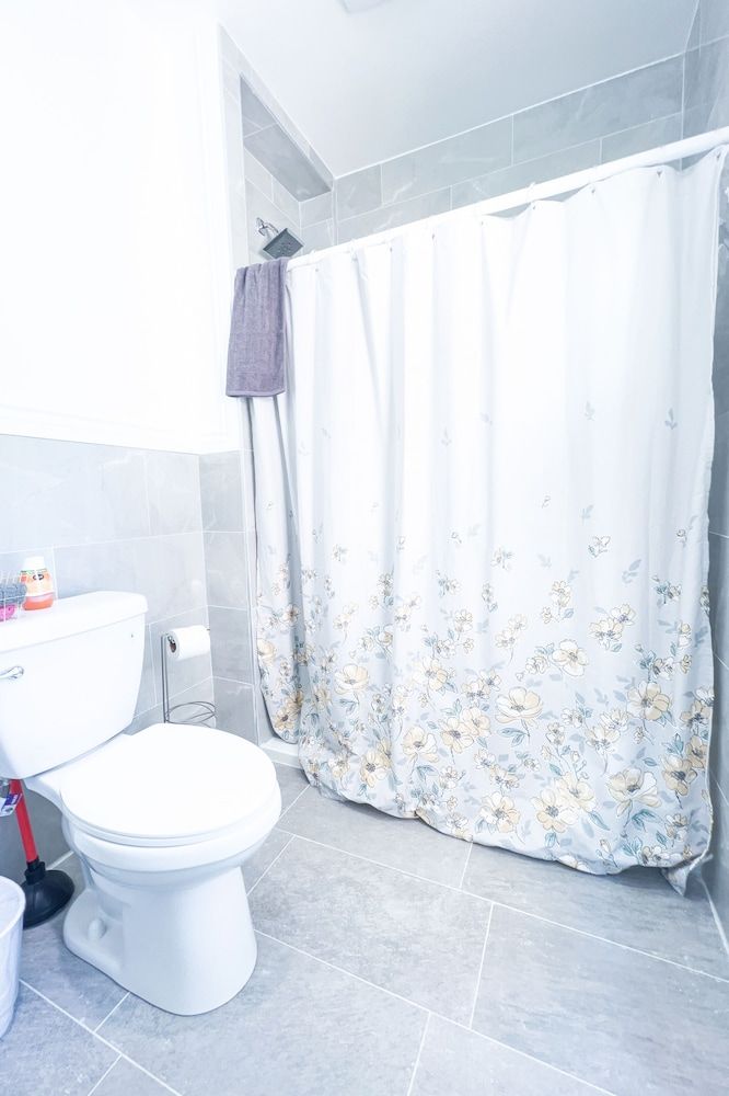 The Haines Villa Signature House 25