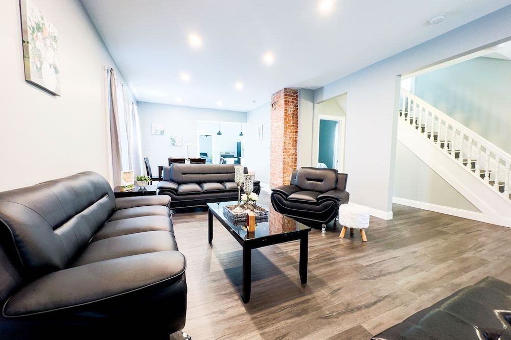 The Haines Villa Signature House 2