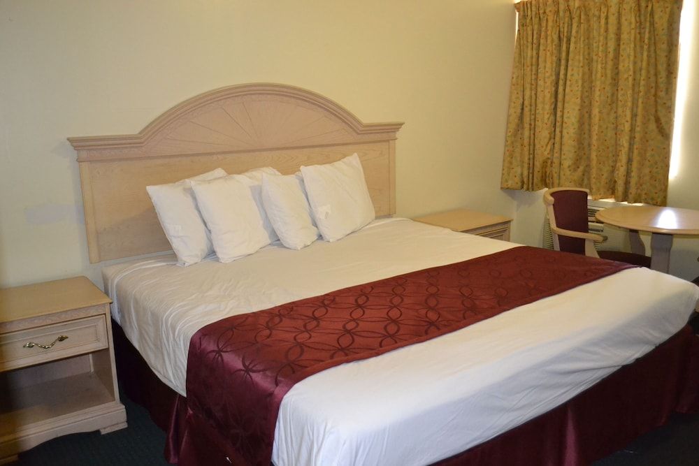 undefined Passport Inn - By The Falls NY