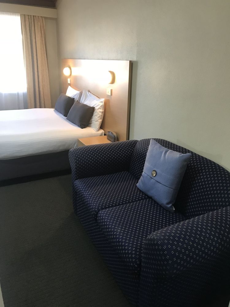 Hideaway Motor Inn Armidale Queen Superior Room 5