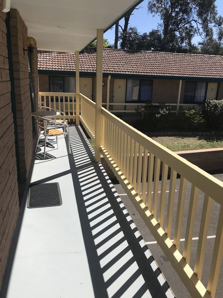 Hideaway Motor Inn Armidale Family Room 4