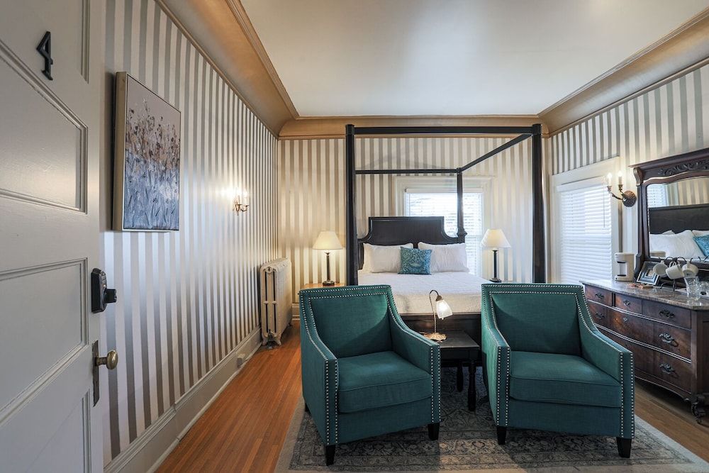 undefined Offutt Manor 8