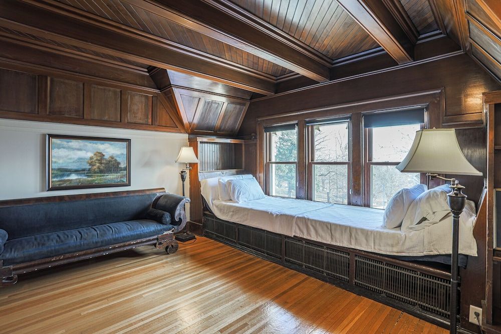 undefined Offutt Manor 6