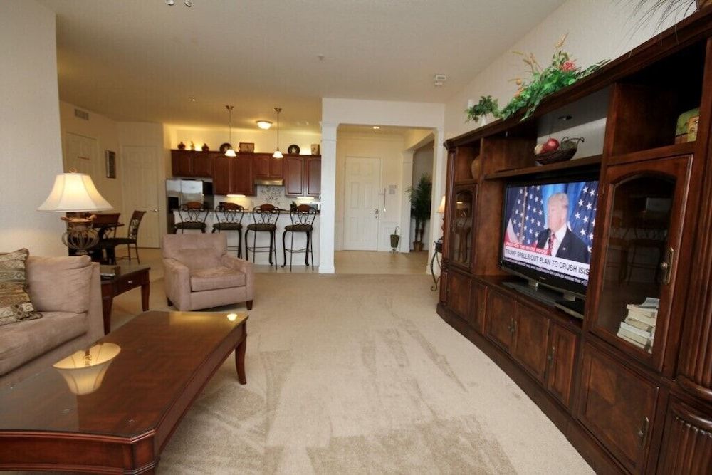 Pool View Penthouse - New! 3 Bedroom Home by RedAwning House, 3 Bedrooms 29