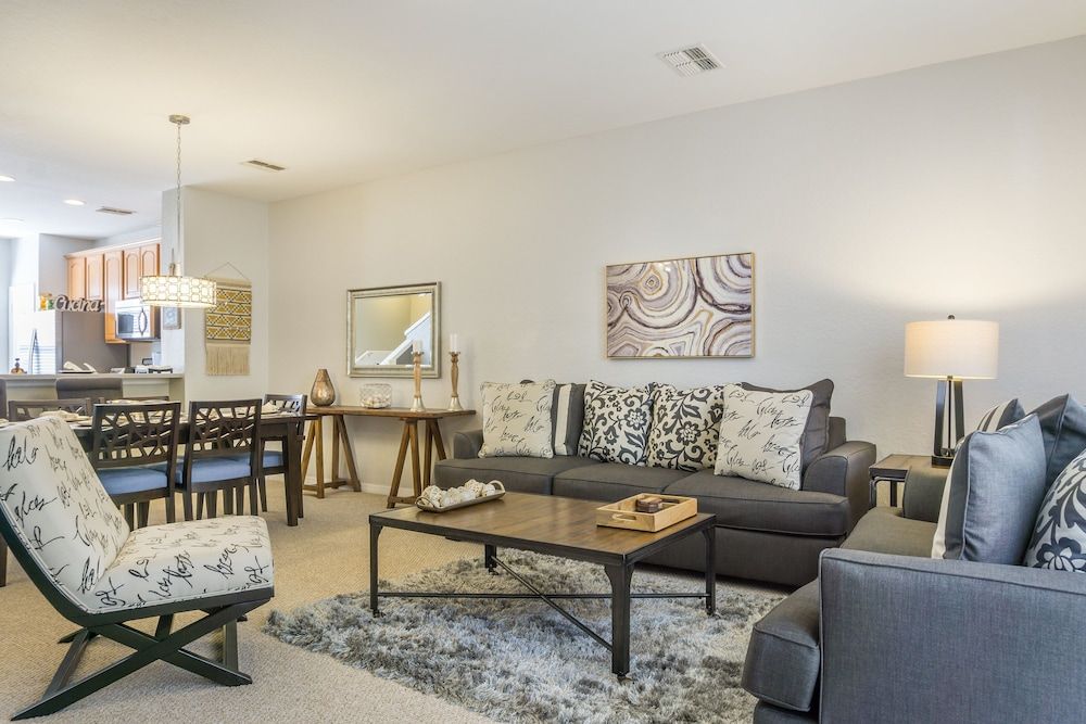 Casa Nova Deluxe Townhome 3 Bedroom Townhouse by RedAwning Townhome, 3 Bedrooms 24