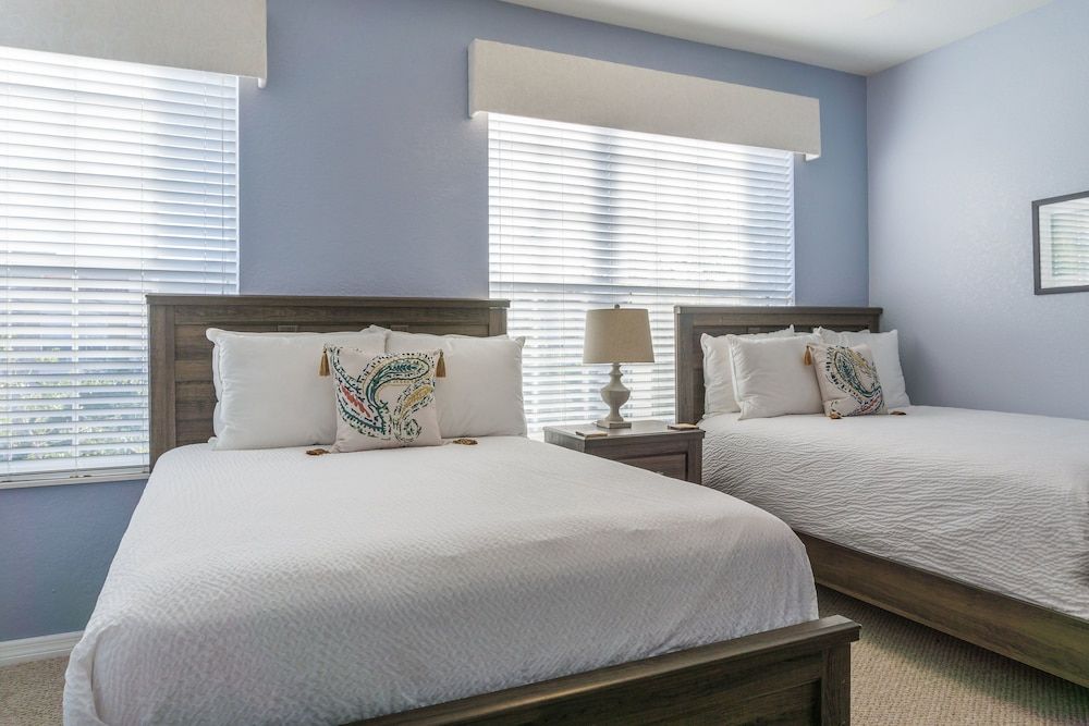 Casa Nova Deluxe Townhome 3 Bedroom Townhouse by RedAwning Townhome, 3 Bedrooms 9