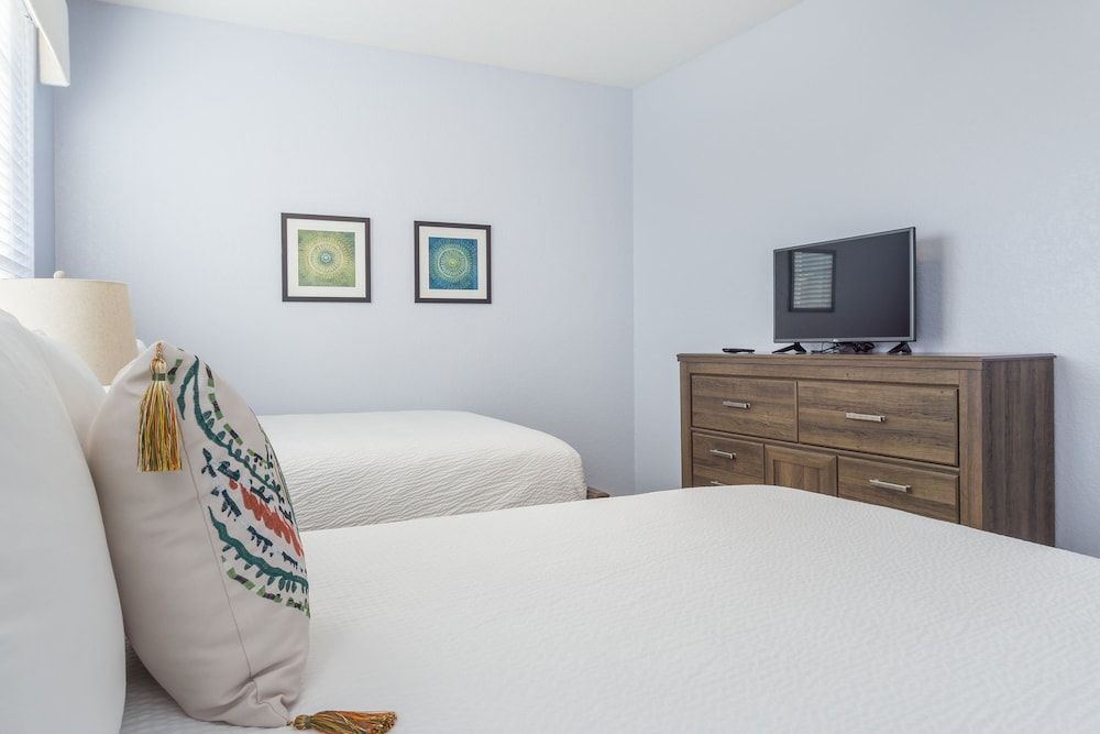 Casa Nova Deluxe Townhome 3 Bedroom Townhouse by RedAwning Townhome, 3 Bedrooms 12