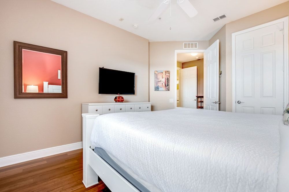 Endless Summer Apartment (3 Bedrooms) 7