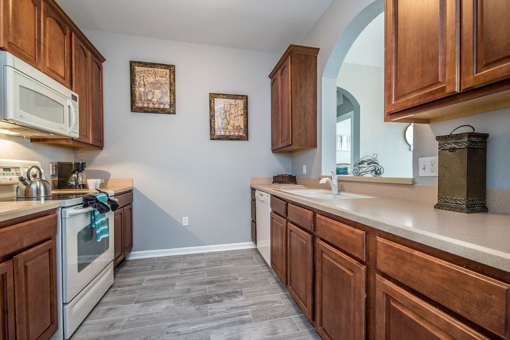 Ana's Joy Apartment (3 Bedrooms) 9