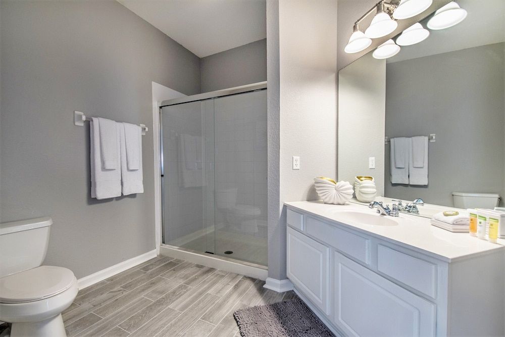 Ana's Joy Apartment (3 Bedrooms) 11