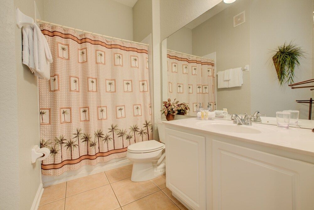 Penthouse w/ Spectacular Lakeview! Near Disney Apartment (3 Bedrooms) 10