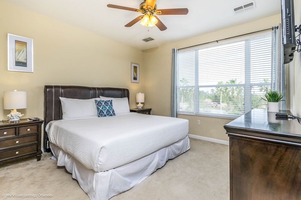 Spacious Vista Cay Townhome Newly Furnished! House (3 Bedrooms)