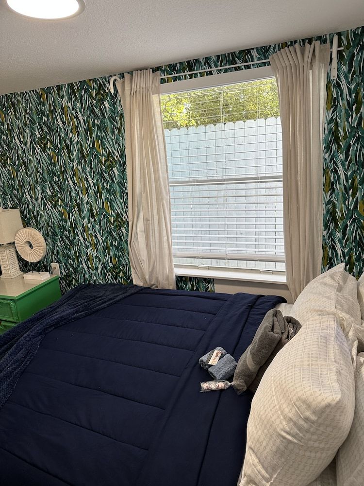 undefined Modern Tropical Downtown Orlando 4