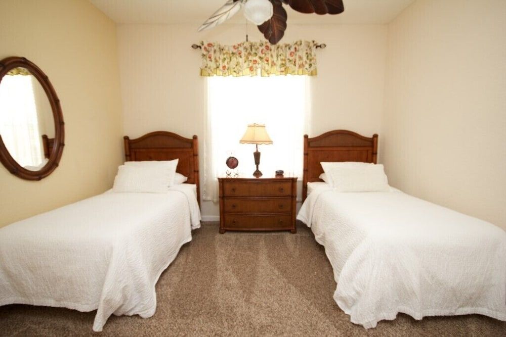 Island Breeze Lake View 3 Bedroom Condo by RedAwning Condo, 3 Bedrooms 7